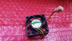 (   SUNON  MAGLEV  MB40101V2-0000-GA9  DC12V  0.96W  MFAN )