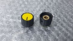 SARI 20MMX15MM DÜĞME YANDAN VİDALI İÇ DELİK: 6MM(Kopya)