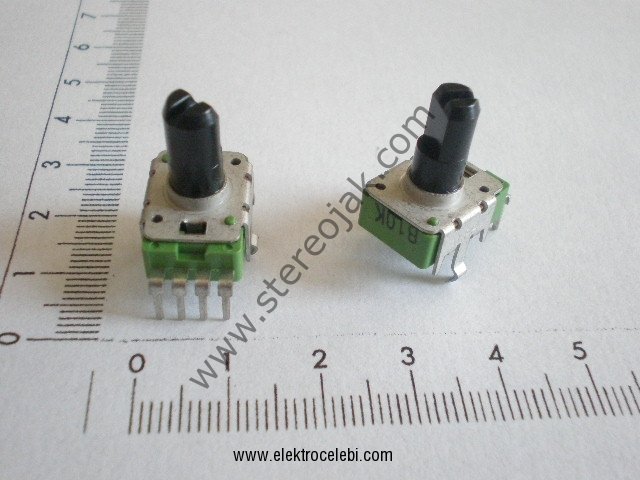 TAİWAN  B10K 4 BACAK DİK  POTANS