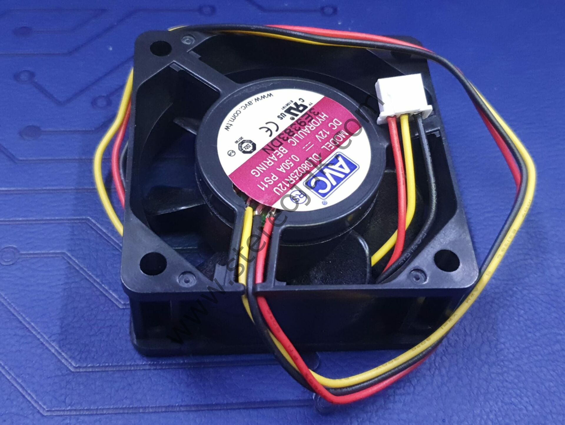 Y.L FAN  D60SV-12  DC12V 0.50A    6X6X2.5CM  3 KABLO  DAR SOKET