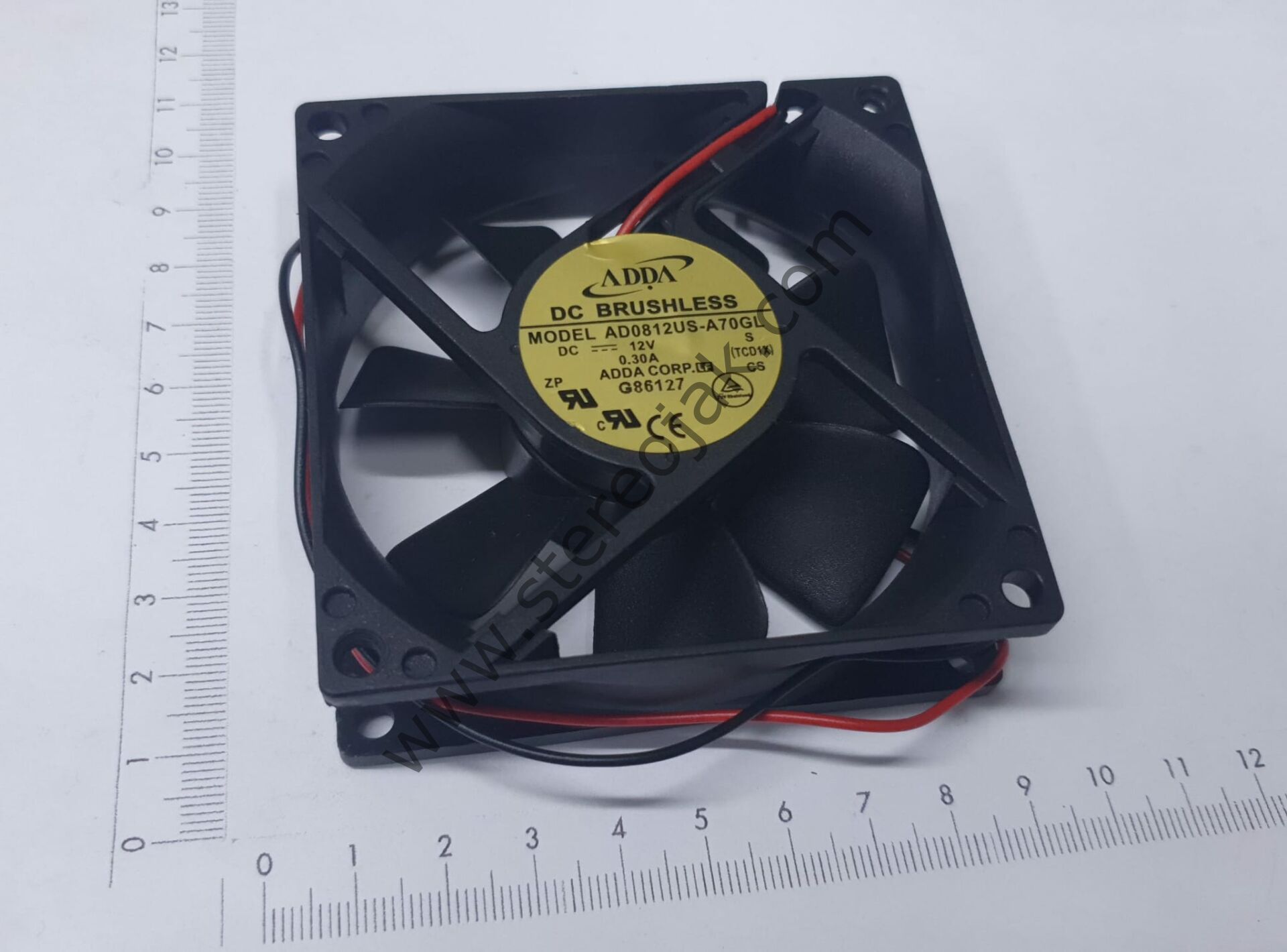 ADDA DC BRUSHLESS FAN  AD0812US-A70GL   DC12V 0.30A      8X8X2.5