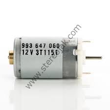 993 647 060   ( 12 V      993 647 060  )     ( Gaz Kelebeği Volkswagen Polo V (6R1) MOTOR  )                  MOTOR