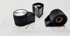 Tepesi Parlak , Vidalı Potans Düğmesi  ( 6mm Pot Düğmelerine Uygundur ) , Yükseklik 20mm , Tabanı 35mm