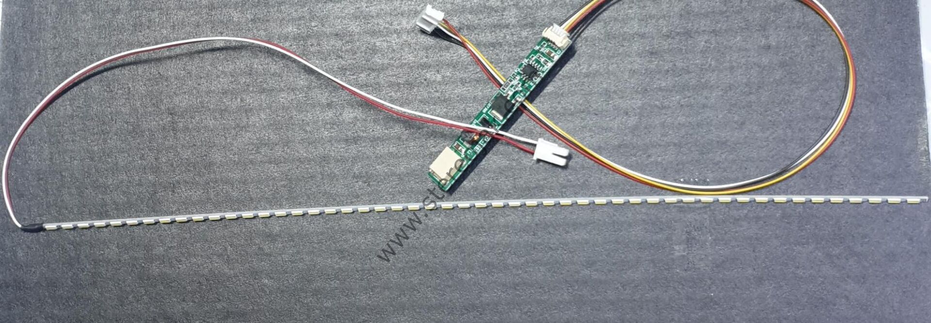 Lcd Ekran Ledi  Devreli    Slim Lcd Led    310mm  ( 31 cm )