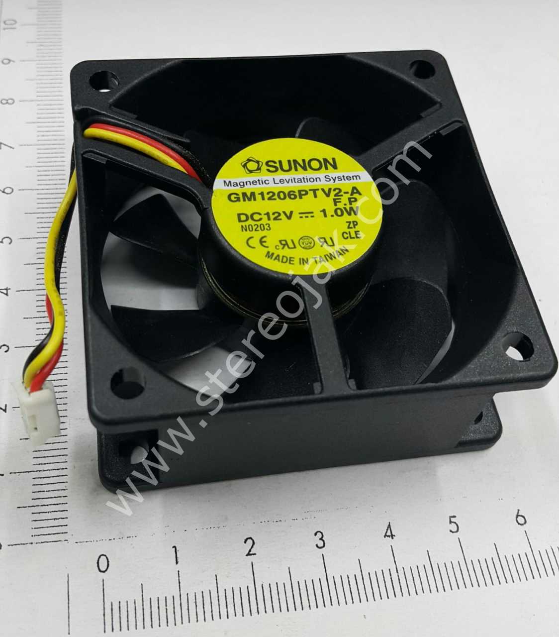 6x6x2.5 cm SUNON GM1206PTV2-A  DC12V  1.0W  6X6X2.5CM 12 VOLT 3 KABLO UZUN ÖMÜRLÜ  RULMAN SİSTEMLİ FAN