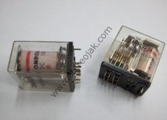 OMRON TYPE MH4P   12 VOLT     4 KONTAKT RÖLE    4PDT 12VDC    ( FUJITSU     F.Bv.153-b31/103 )