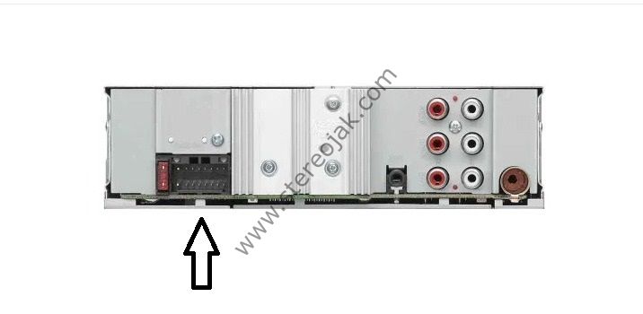 KMM-BT304 Oto Teyp soketi