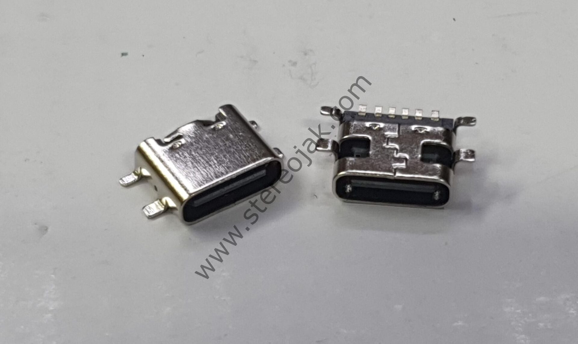 USB C MODEL-4