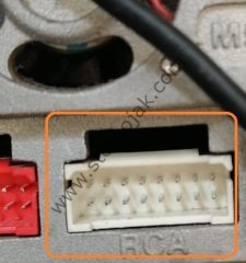 Roadstar RD8510N ve  RD9510N Navigasyonlu Indash  RCA AMFİ SOKETİ